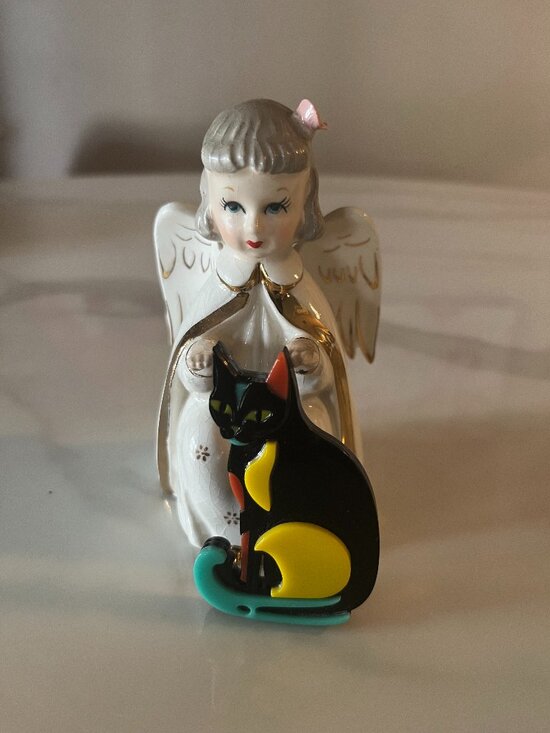 Jewelry - Retro Pop Art Acrylic Kitty Brooch